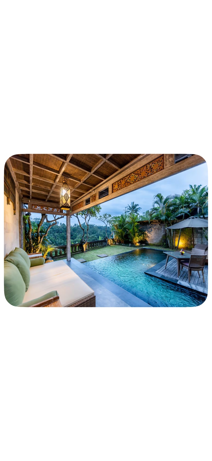 Ubud Romantic Jungle Villa with Private Pool: covered terrace, private pool and jungle views
